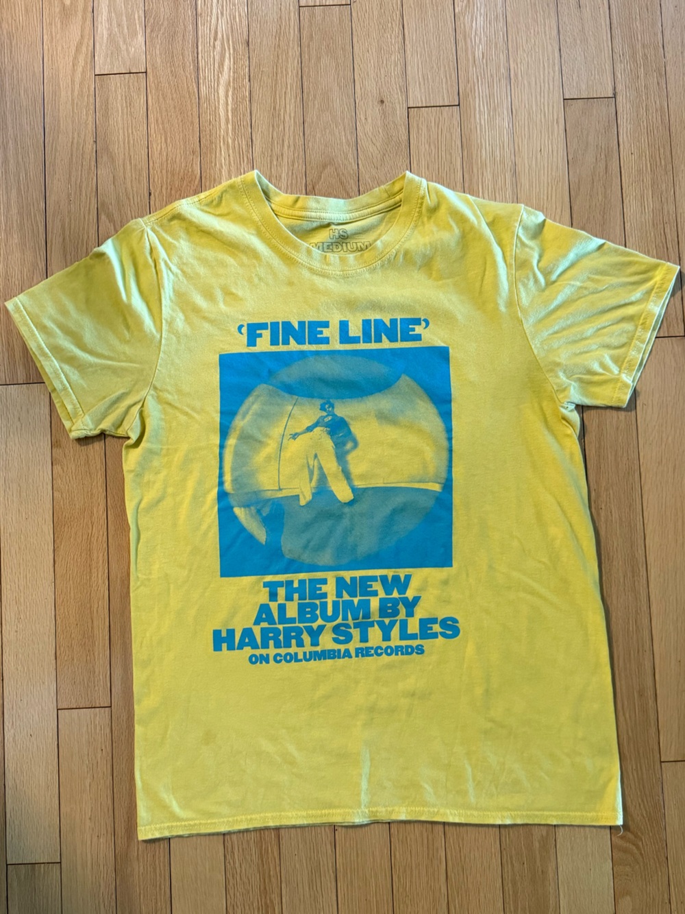 Yellow 'Fine Line' Concert Tour Graphic Short Sleeve Tee